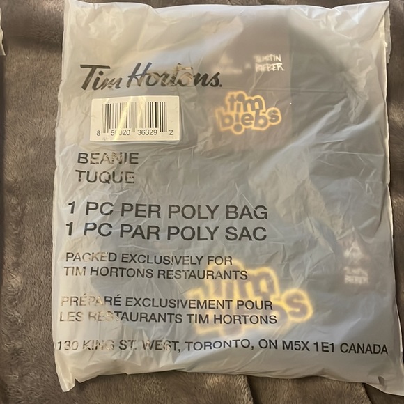 Brand New in Bag Tim Biebs Justin Bieber Winter Beanie - Picture 2 of 4